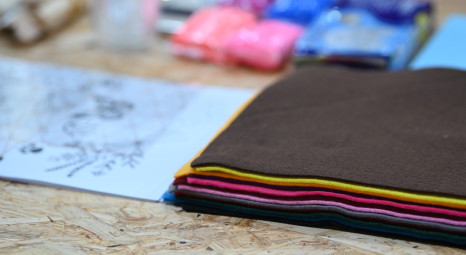Summer Club - SUMMER CLUB (Ages 11-14): Transfers and Marble Clay, Geometric Vases and Decorated Pouch/Book Cover
